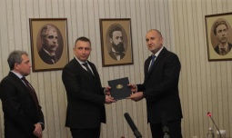 Президентът Радев връчи третия мандат на ИТН